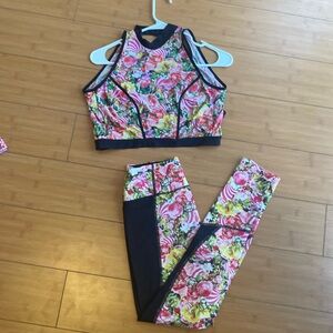 Mary Katranrzou x Victoria’s Secret - outfit - like new